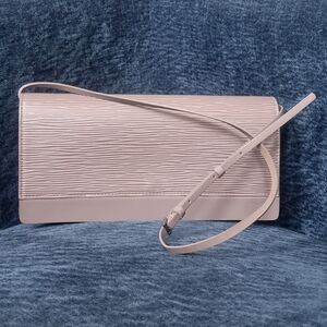 LOUIS VUITTON Epi Honfleur Mauve in Lilac Shoulder Bag...Authentic!!!